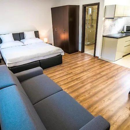 White Apartman *