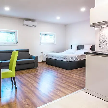 White * شيوفوك